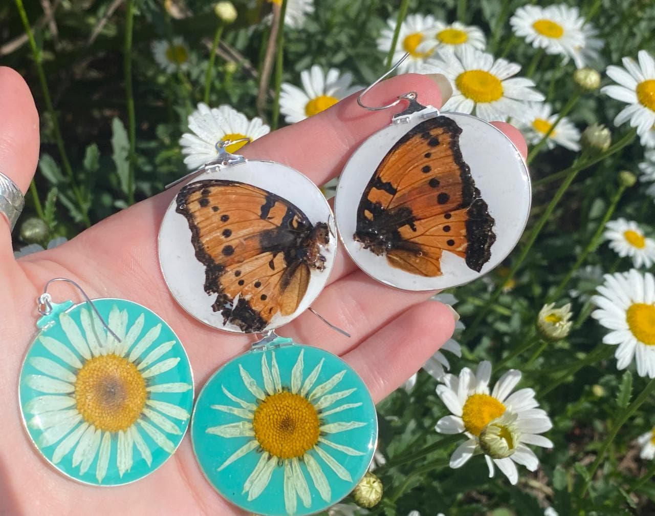 Daisy Disc & Butterfly Earrings 2